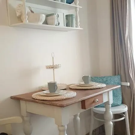 Apartment Tulipanos Vendeghaz *